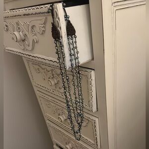 Elegant fresh water pearl Necklace (view all 3 pics)